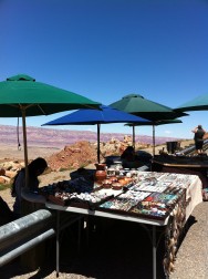 Indianische Verkaufsstände auf dem Weg zum Grand Canyon