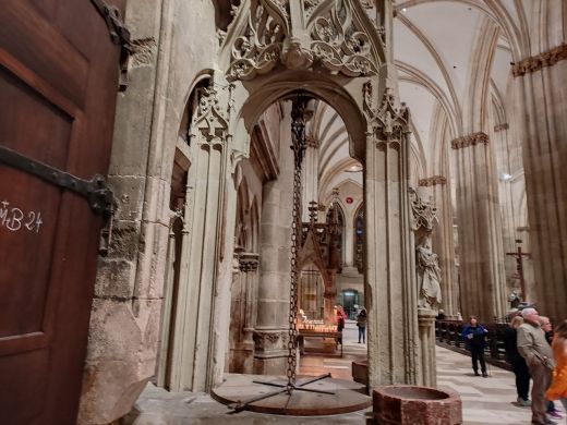 Dom St. Peter - Kathedrale in Regensburg 2024_Brunnen_I